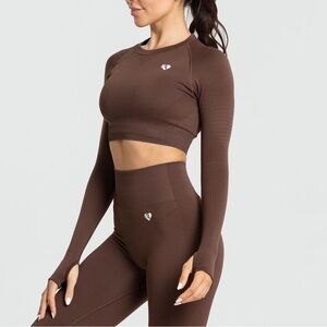 Women’s Best Move Seamless Long Sleeve Crop Top in Tan/Beige
